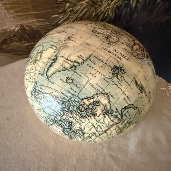 Bol tibétain Carte du monde artisanal fabriqué en Inde environ 14 cm. Boutique ésotérique La Porte des Secrets