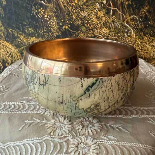 Bol tibétain Carte du monde artisanal fabriqué en Inde environ 14 cm - Magnifique bol chantant réactif immédiatement. Boutique ésotérique La Porte des Secrets