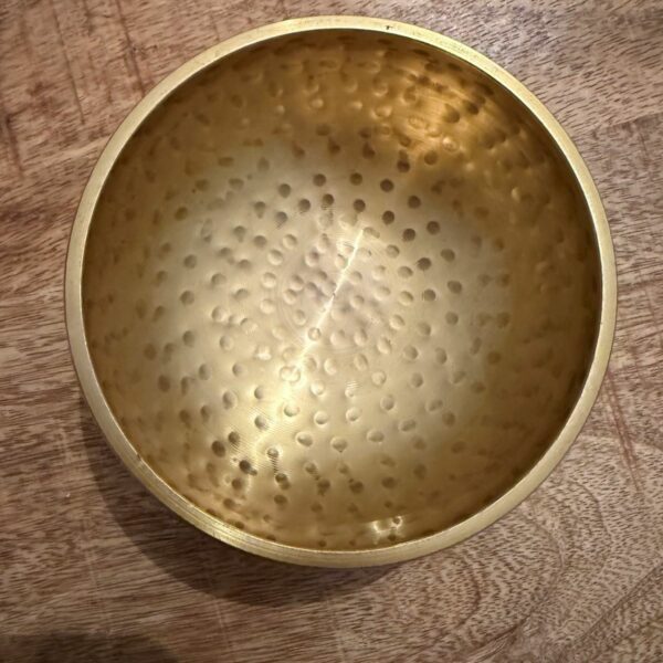 Bol chantant tibétain or martelé 15 cm. Boutique ésotérique La Porte des Secrets