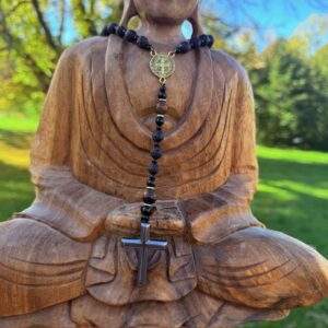 Chapelet ou collier Pierre de lave, Hématite et Oeil de tigre avec médaille or. Bijoux homme. Boutique La Porte des Secrets