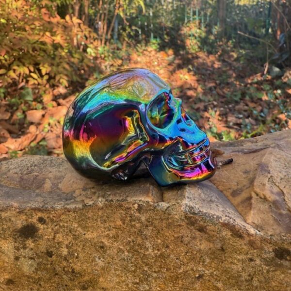 Crâne en Obsidienne titane aura dimension 6 à 6.5 cm. Boutique ésotérique La Porte des Secrets