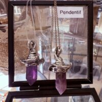 Chapeau sorcière pendentif pointe d'améthyste naturelle. Boutique ésotérique La Porte des Secrets