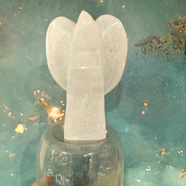 Grand Ange artisanal en Sélénite, pierre naturelle Maroc 12 cm. Statuette taillée et polie à la main. Boutique de lithothérapie et Esotérique La Porte des Secrets