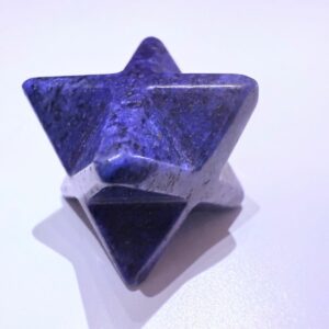 les Merkabah pierre sodalite 2.5 cm, bleu très profond. boutique La Porte des Secrets